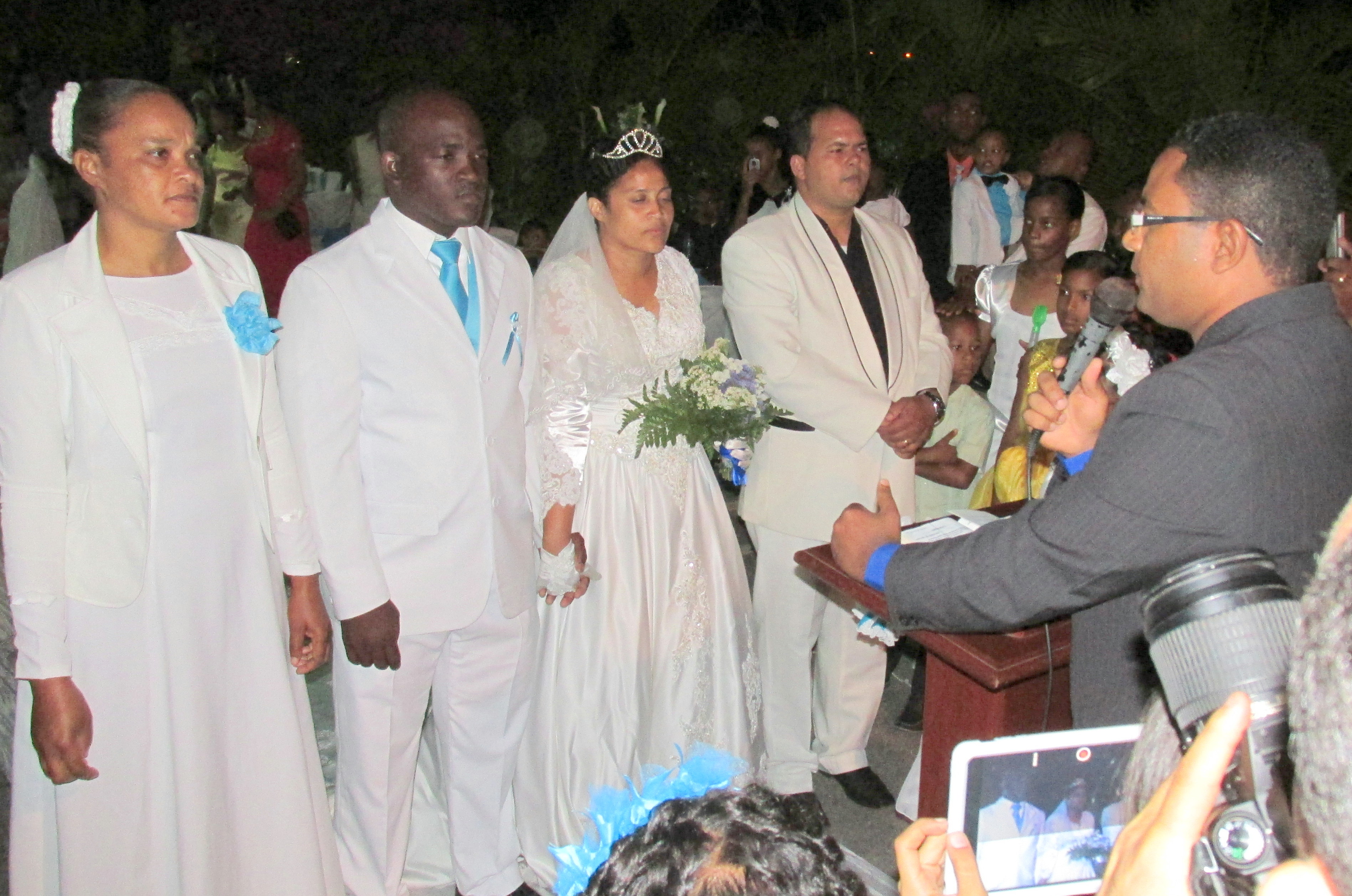 Celebran en La Romana las bodas Blanco-Vilorio