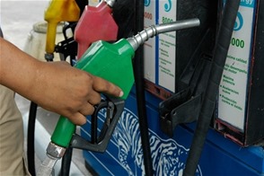 La gasolina sigue subiendo, hoy llegó a $262.3  y $246.2; el gasoil a $226.5