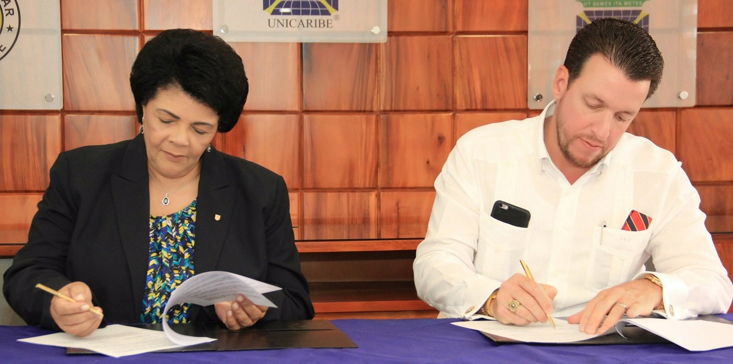 Fundapec y Unicaribe firman acuerdo para el mejoramiento académico