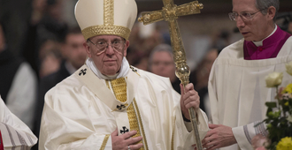 El Papa exhorta a los medios a evitar centrarse en malas noticias y a nueva forma de comunicar