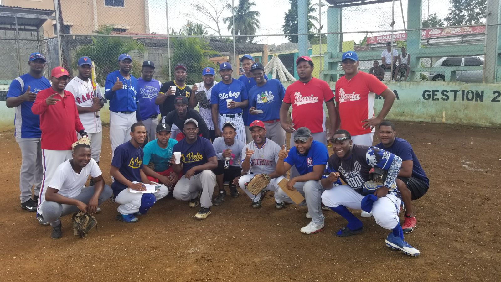 Anuncian torneo de sóftbol con la participación de 20 equipos de San Antonio de Guerra