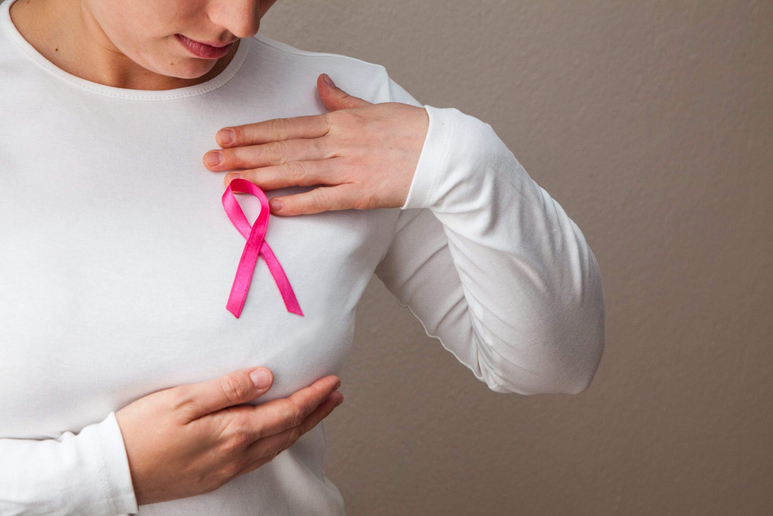 Radonic y Fundación Oncoayuda se unen para facilitar mamografías en CEMDOE