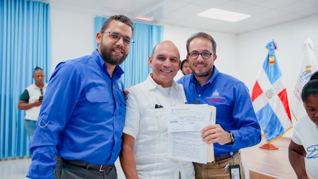 WhatsApp Image 2025-10-09 at 9.59.57 AM productores agrícolas de San Juan